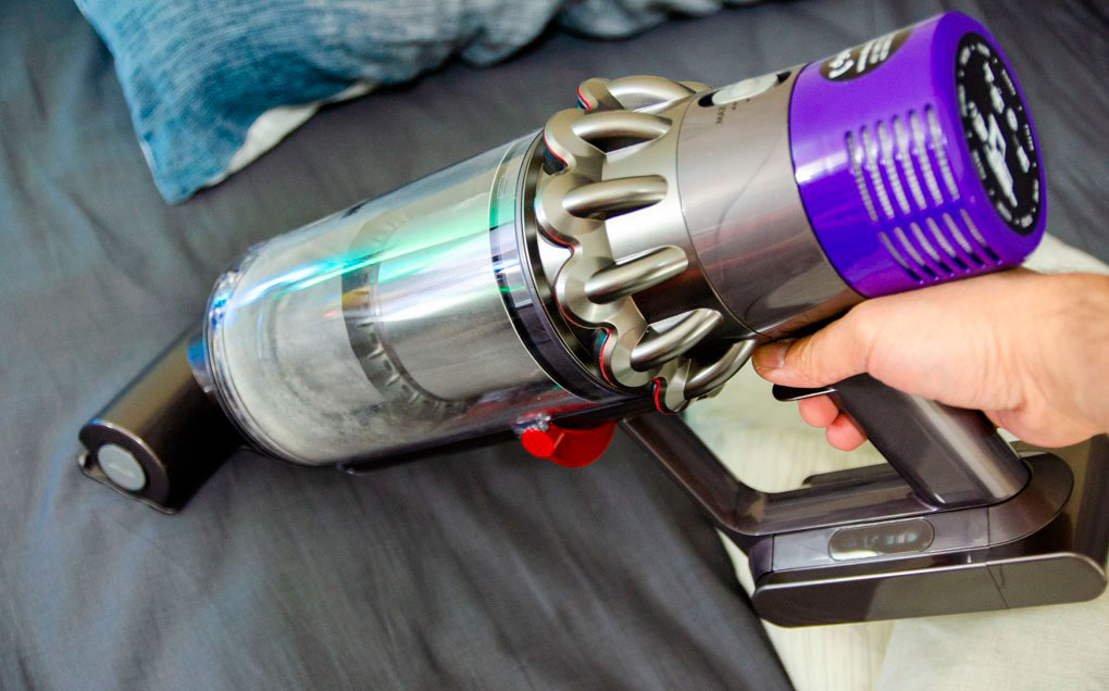 Dyson Cyclone V10 Absolute handheld upholstery