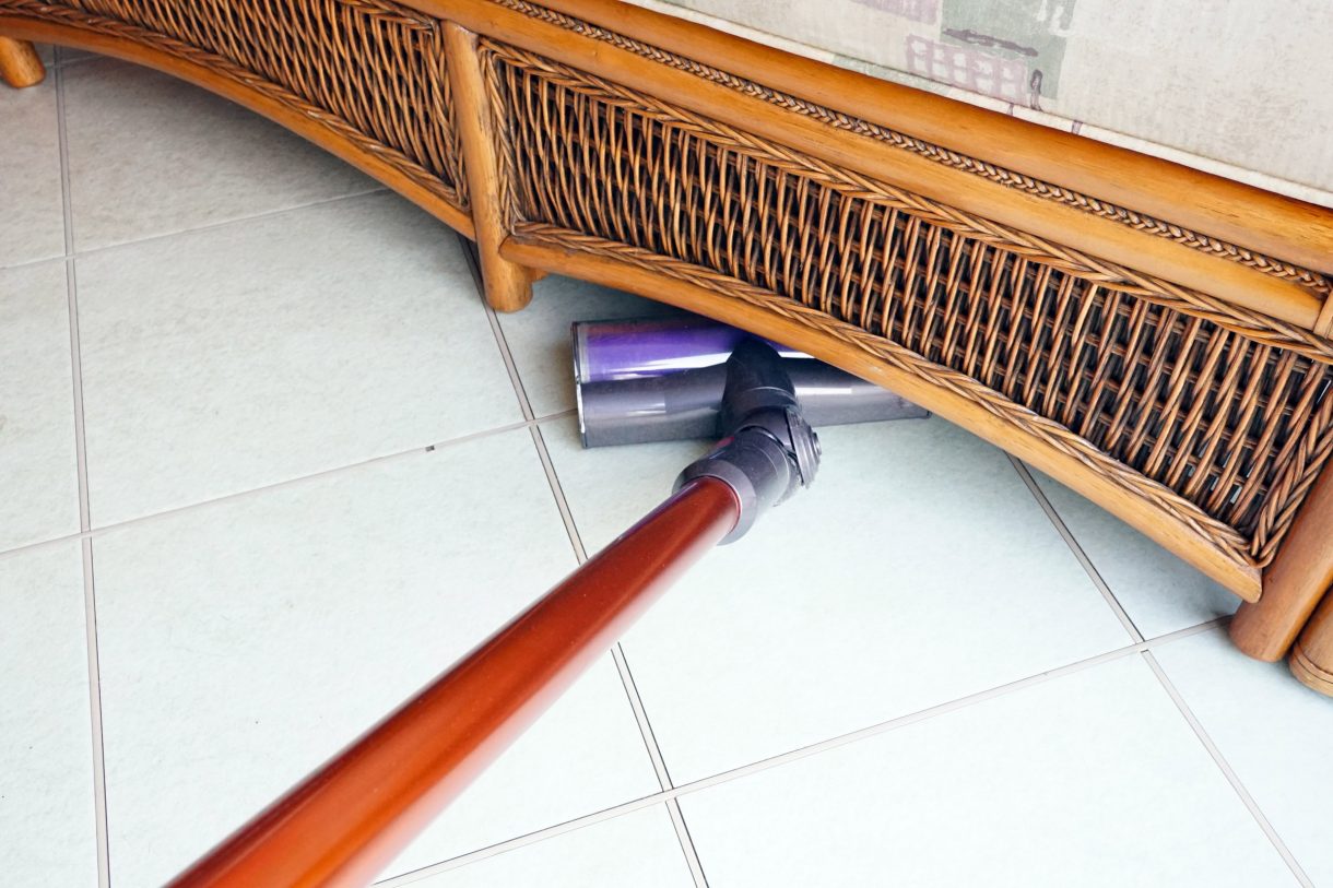 Dyson Cyclone V10 Absolute under furniture